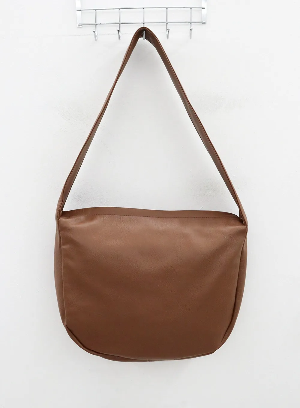 Basic Faux Leather Half Moon Cross Bag OO07