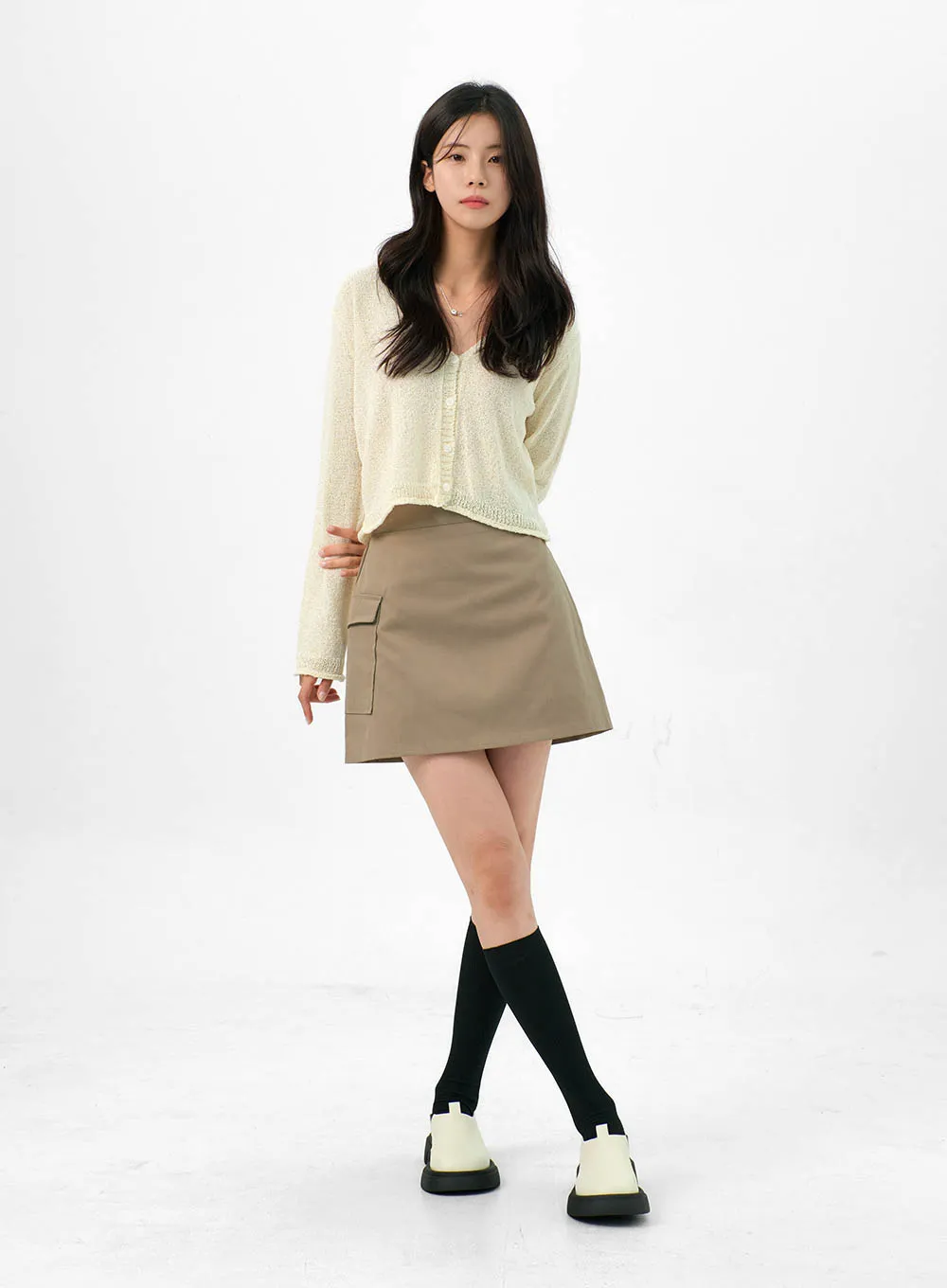 Buttoned V-Neck Sweater OG322