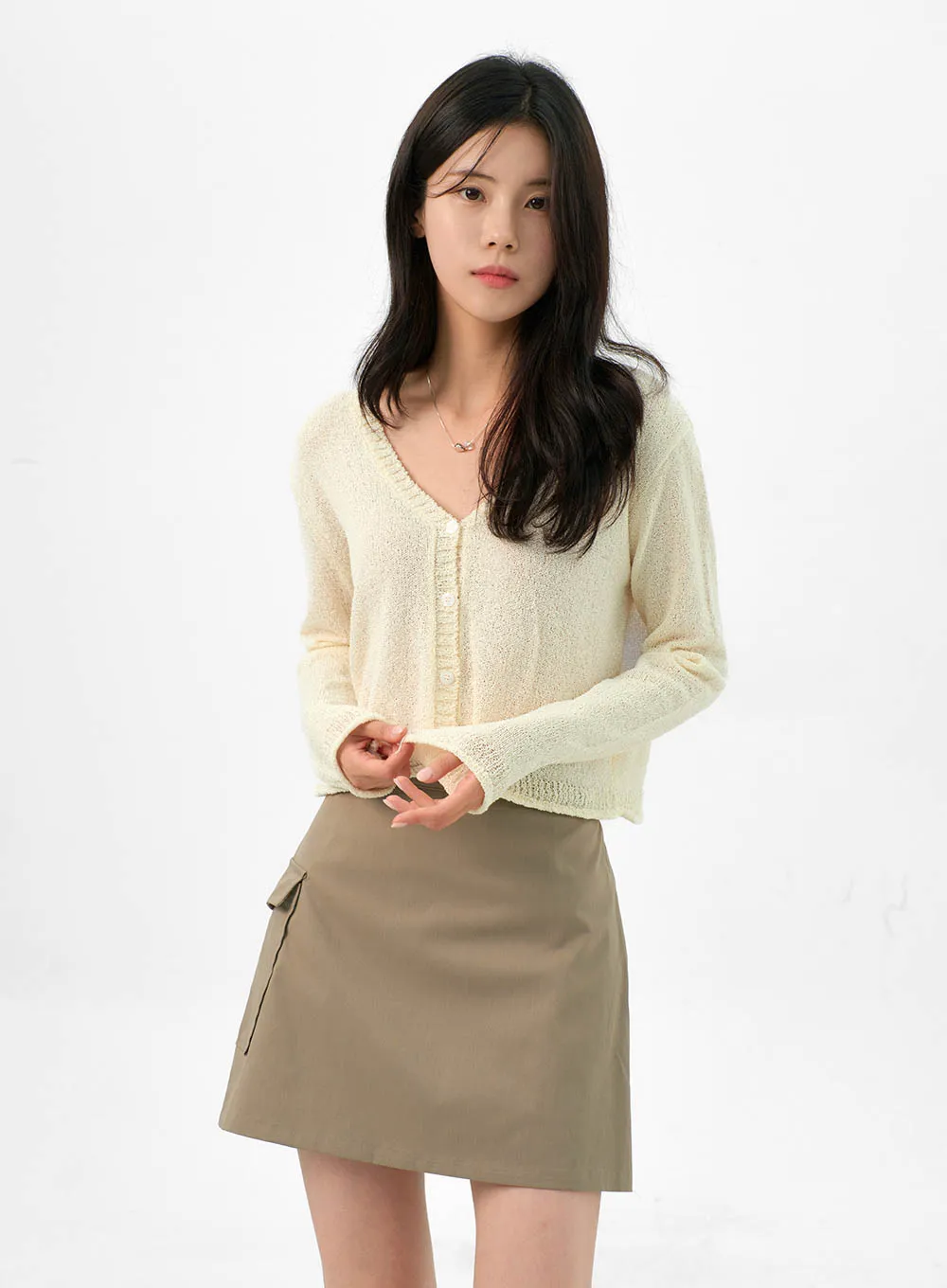 Buttoned V-Neck Sweater OG322
