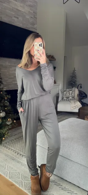 Fit For You V-neck Jumpsuit
