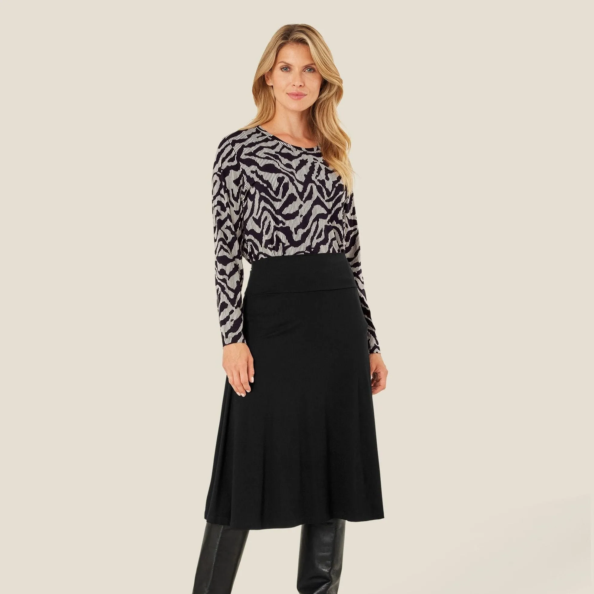 Masai Badisna Jersey Top in Black